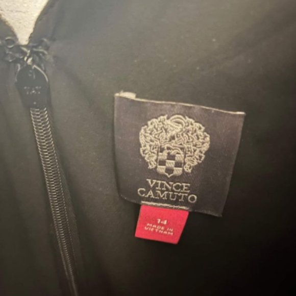 Vince Camuto Black and Gold pattern cocktail dress - Picture 3 of 4